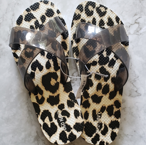 Old Navy Shoes - Old Navy Leopard Print Slides